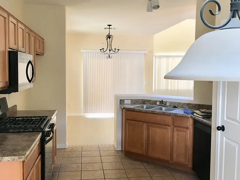 50 W Camino Rancho Palomas — Photo 5