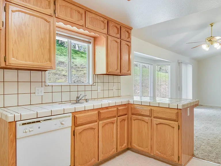 27557 Paradise Valley Ln — Photo 19