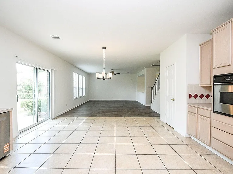 21610 Woodoak Ct — Photo 13