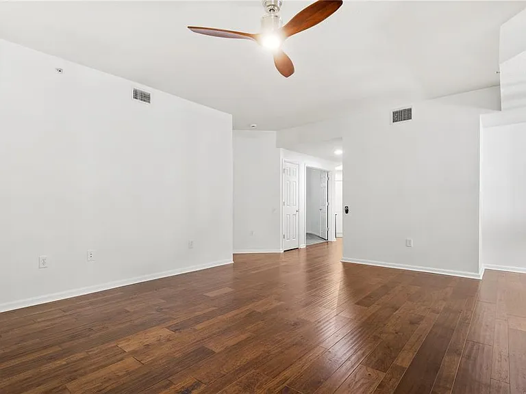 852 Lantern Way — Photo 18
