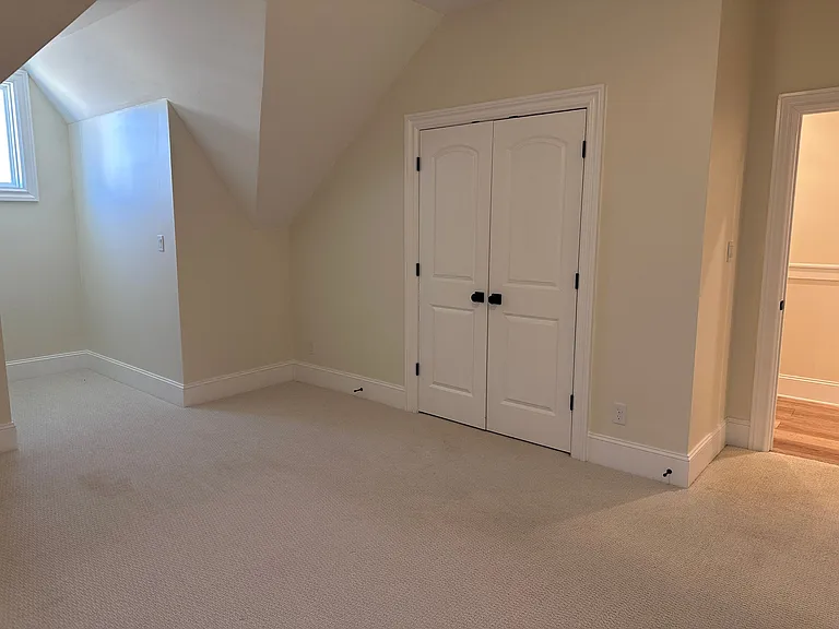 226 McCowat St — Photo 12