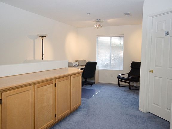 3rd floor - Loft area/Master bedroom