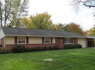 106 Coachman Dr, Dayton, OH 45458