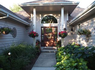 427 S Western Ave, Bartlett, IL 60103