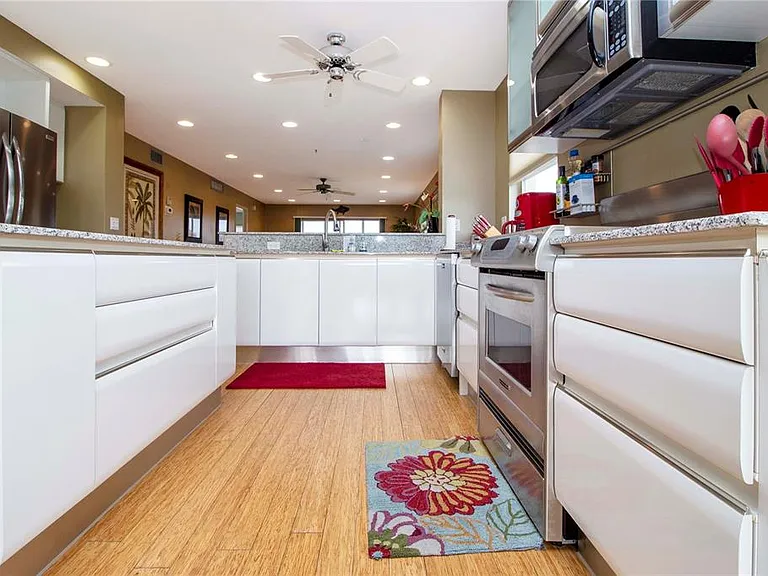 8625 Midnight Pass Rd #B508 — Photo 11