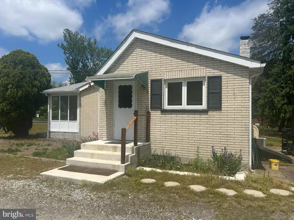 118 Kenilworth Rd, Marlton, NJ 08053