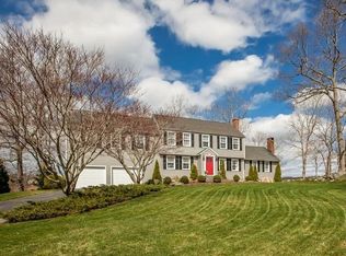 78 Riverview Dr, Guilford, CT 06437