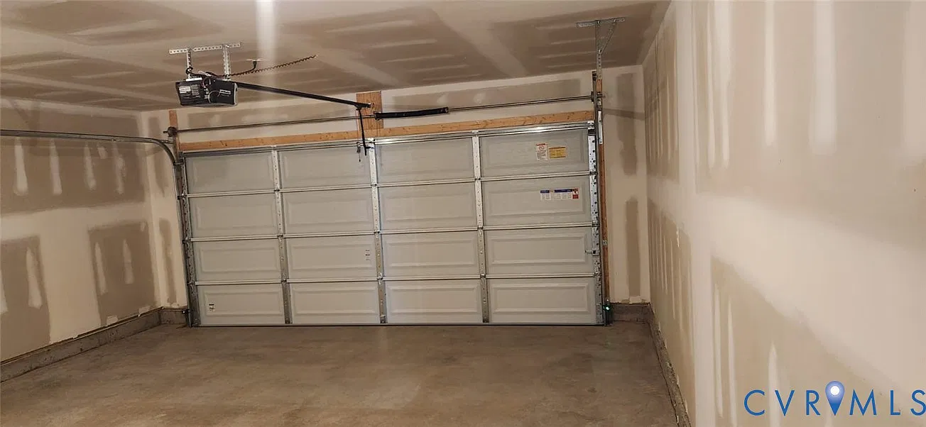3 bed, 2.0 bath, 1554 sqft, $2,600 — Photo 3