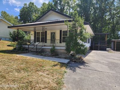 458 Slavens Ln, Oneida, TN, 37841