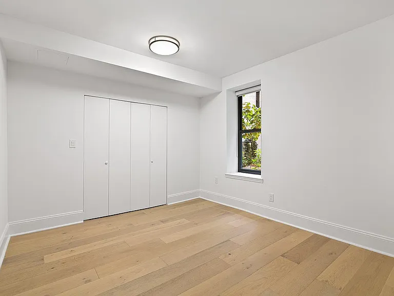 225 W 23rd St #2251S — Photo 7