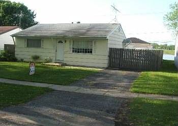 2nd image of 226 W Jeffery Ave