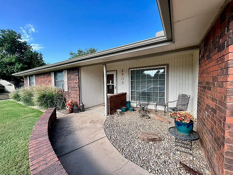 2902 Candlestick Ln — Photo 4