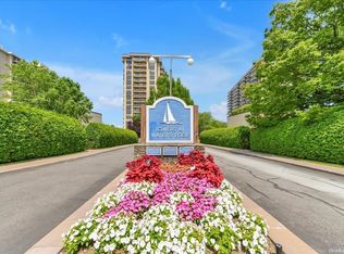 18-15 215th St #17-J, Bayside, NY 11360