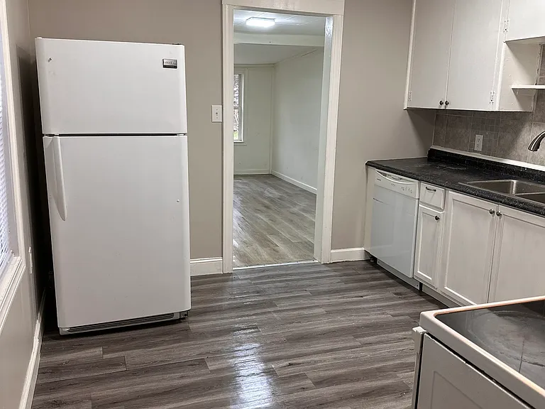 2093 N Ford St — Photo 5