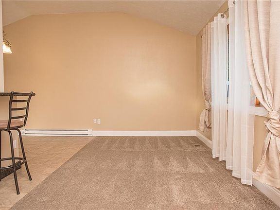 5th image of 6330 Edgehurst Dr