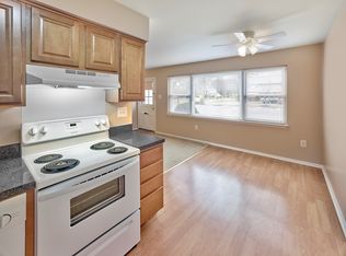 645 S Forklanding Rd #MG-25, Maple Shade, NJ 08052