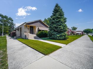 51 E 144th St, Riverdale, IL