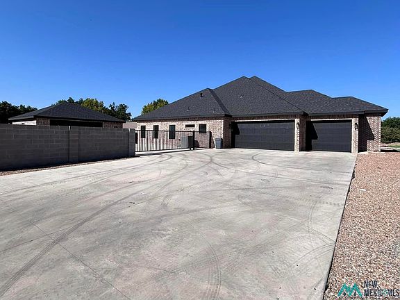 4th image of 1402 Latigo Ln