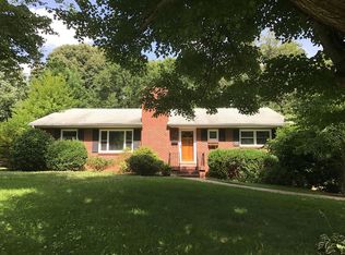 1401 Berwick Rd, Winston Salem, NC 27103