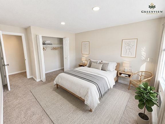 4th image of 10 Greenview St #12-207