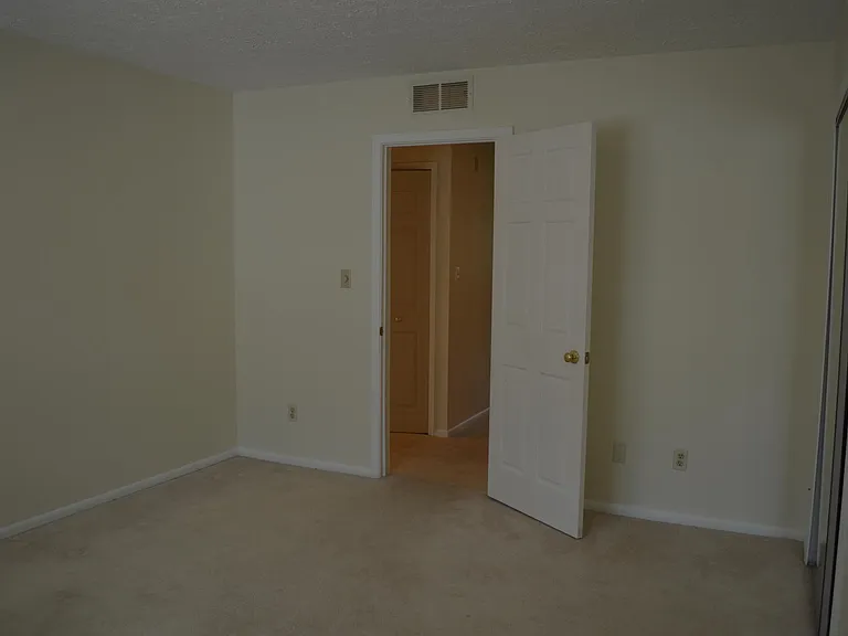 3963 Townhouse Ln — Photo 7
