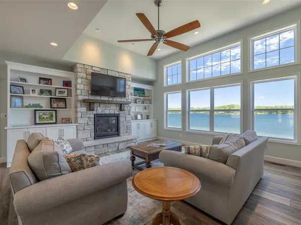 2340 Alpine Spur Dr, Innsbrook, MO 63390