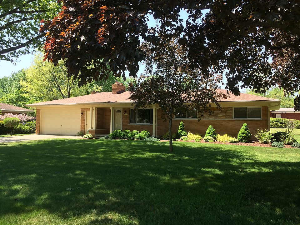 1st image of 52673 Brookcrest Dr