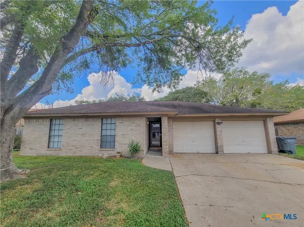 214 Williamsburg Ave, Victoria, TX 77904