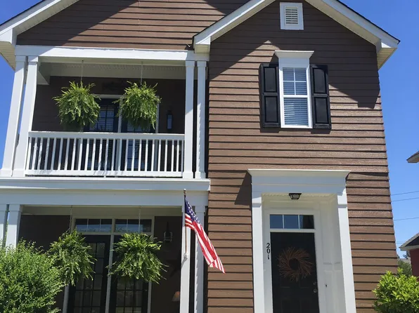 201 Hyacinth St, Summerville, SC 29483
