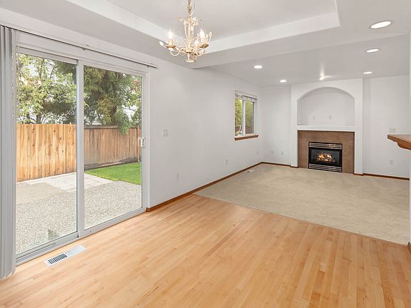 5th image of 13419 31st Dr SE
