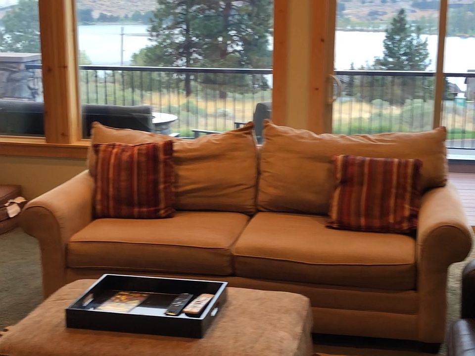 1st image of 15320 Lakeview Dr