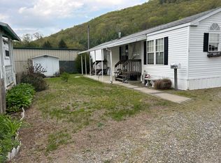 16 New St, Beacon Falls, CT 06403