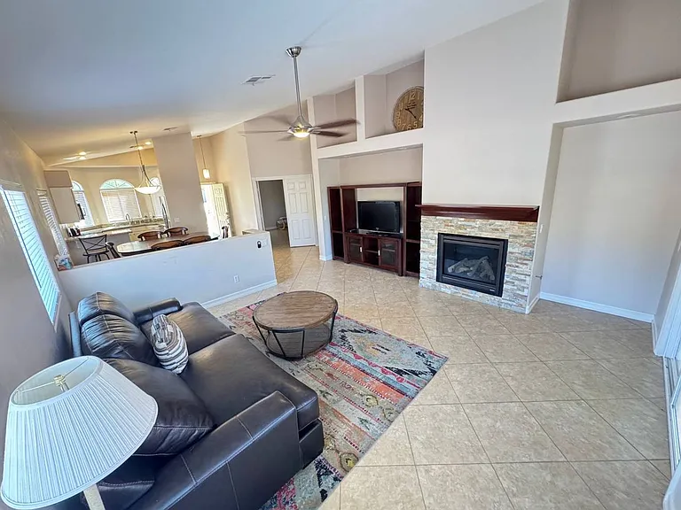 489 First Light St — Photo 11