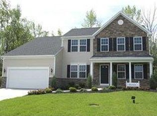84 Cloverbank Rd, Hamburg, NY 14075