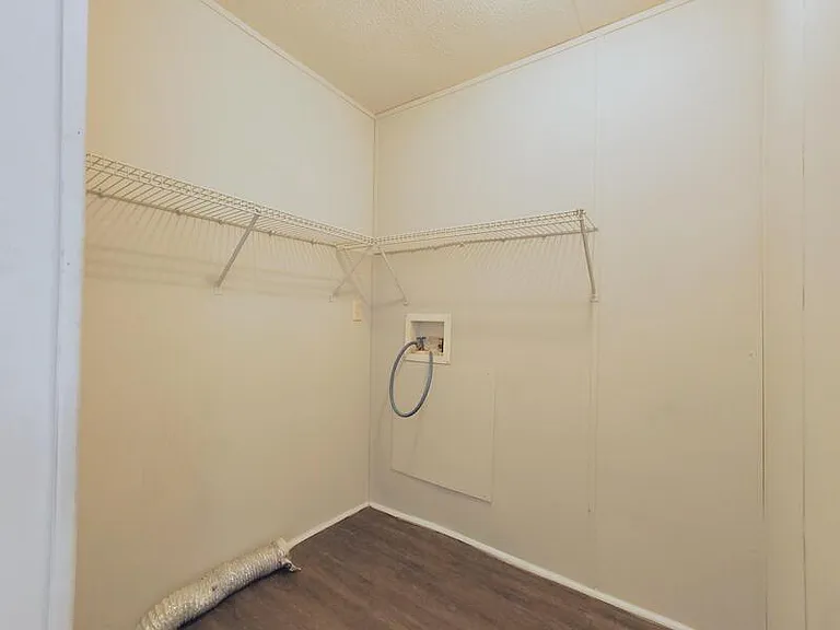 504 Sunshine Dr — Photo 12