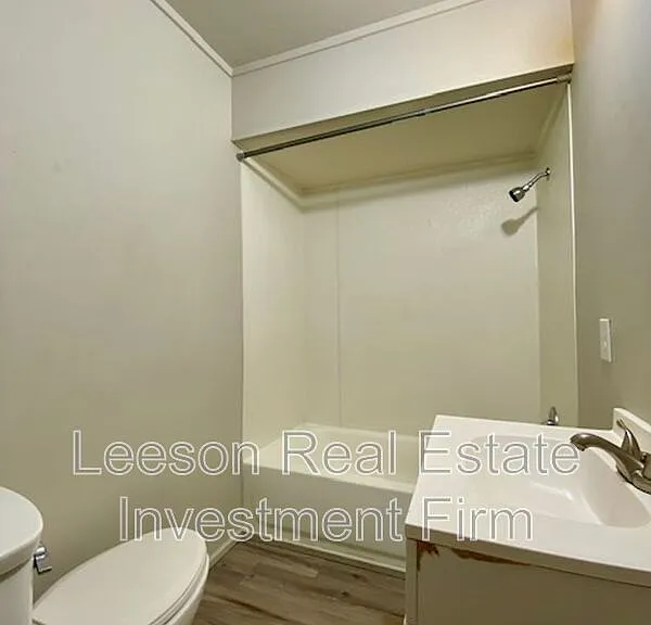1416 Natalie St — Photo 13