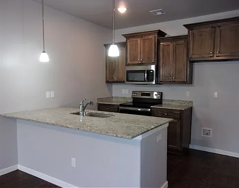 Stonehaven Townhomes — Photo 4