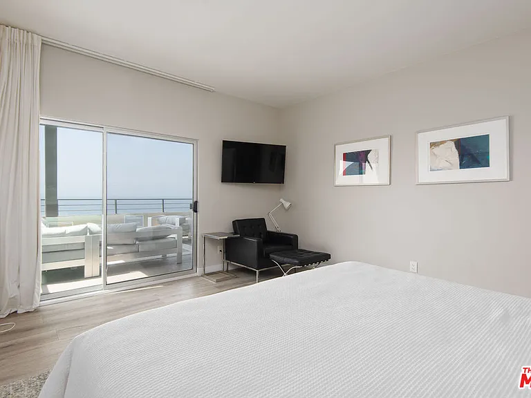 18063 Coastline Dr — Photo 22