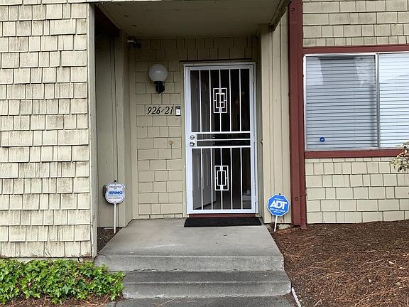 2nd image of 926 Cheryl Ann Cir APT 21