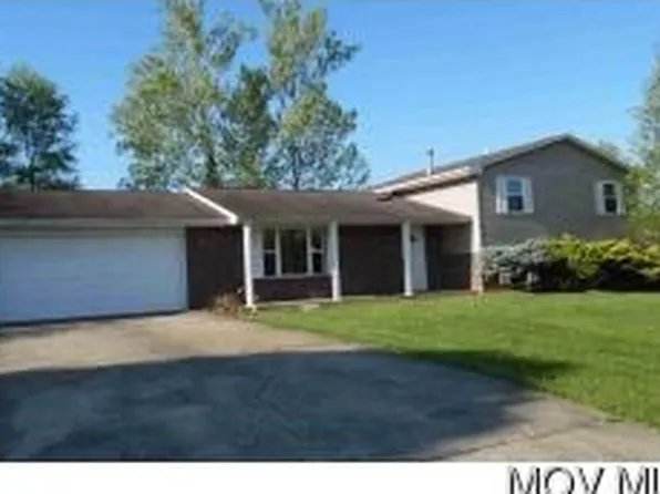 130 Cornerstone Dr, Marietta, OH 45750