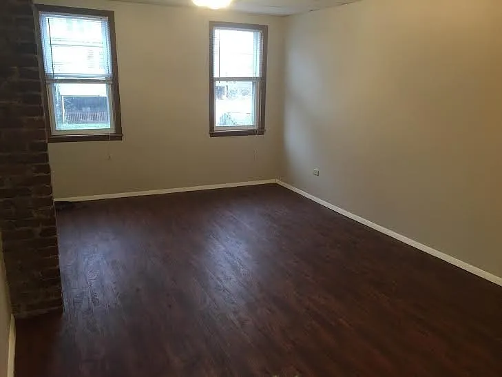 322 Lehigh Ave — Photo 10
