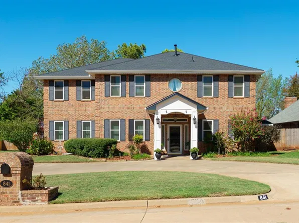 841 Glenlake Dr, Edmond, OK 73013