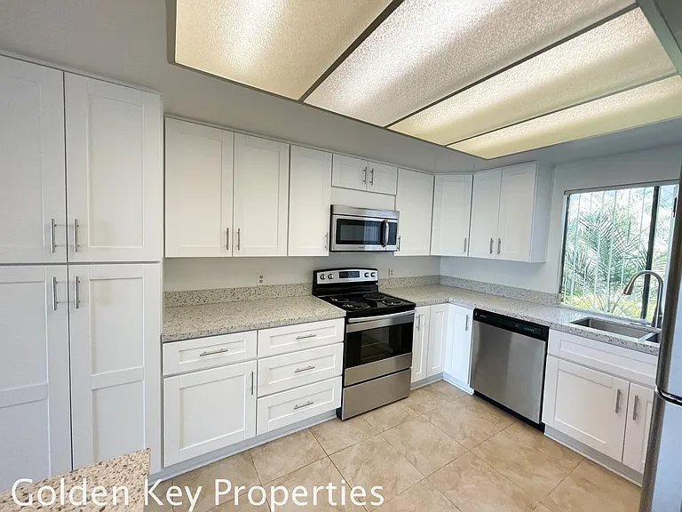 2399 Jefferson St #23 — Photo 5