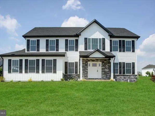 6 Suebecca Dr, Carlisle, PA 17013