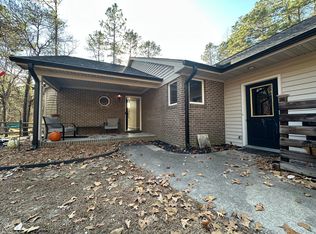 190 Lakewind Ct, Sanford, NC 27332