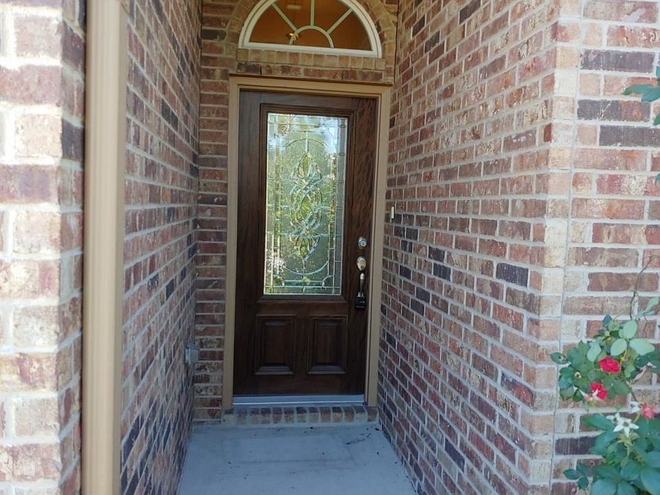 1st image of 9427 Fossil Canyon Dr