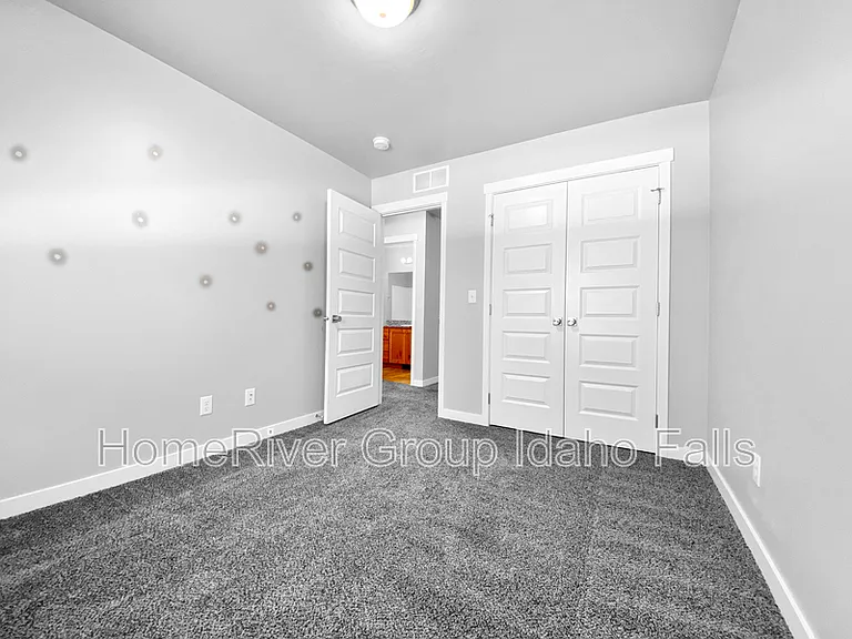 2001 Lawrence Ln #704 — Photo 10