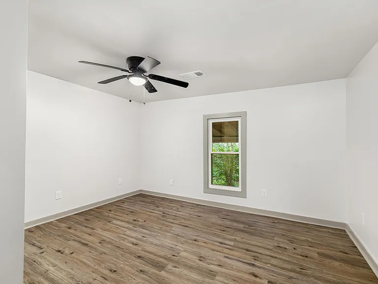 5444 Gimlet Rd — Photo 10