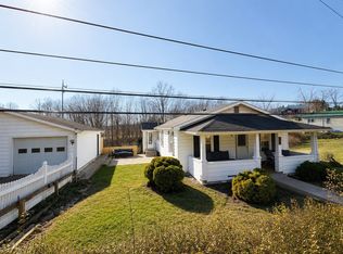 7435 Gatewood Rd, Fayetteville, WV 25840