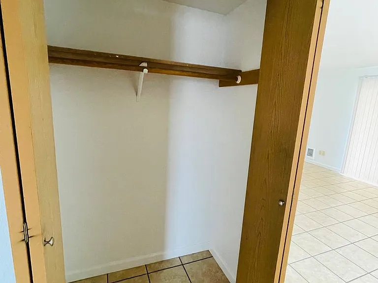 3601 & 3609 I St NE — Photo 42